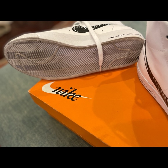 Nike Blazer Mid Vintage ‘77 - Size 8.5 Men’s - Picture 4 of 7